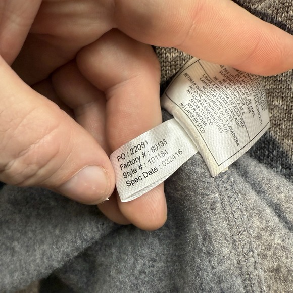 Chicago Blackhawks Sweatshirt Adult 2XL XXL Gray Heather Embroidered 1/4 Zip - Picture 9 of 11